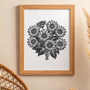 Puede incluir: Impresi&oacute;n en blanco y negro de arte de l&iacute;nea de un ramo de girasoles en un marco de madera.