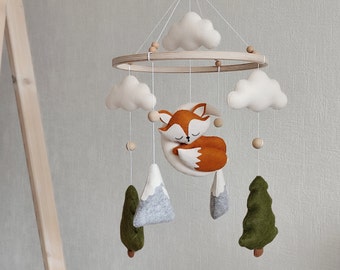 Fox baby mobile, woodland nursery decor, forest crib mobile, expecting mom gift, cot mobile baby girl gift personalized, baby shower gift