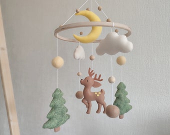 Deer baby crib mobile Woodland nursery mobile neutral Hanging cot mobile Expecting mom gift Baby shower gift