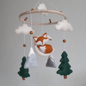 Woodland mobile nursery, fox baby crib mobile felt, hanging mobile, expecting mom gift, woodland nursery decor girl, pregnancy gift