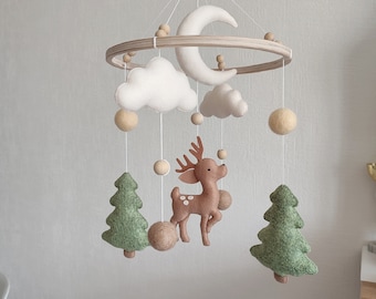 Cerf mobile bébé chambre de bébé boisé, mobile de berceau suspendu bohème neutre, décoration de chambre de bébé forêt, cadeau de baby shower, cadeau de maman enceinte