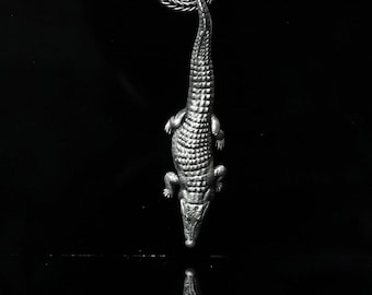 Silver Alligator Pendant, Handmade Crocodile Animal Pendant, Saltwater Crocodile Pendant, Reptile Necklace, Charm Necklace, Unisex Necklace