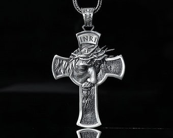 Ciondolo crocifisso religioso, croce in argento sterling 925, collana con croce cattolica, ciondolo crocifisso da uomo, regalo per lui - Italia Ciondolo crocifisso religioso, croce in argento sterling 925, collana con croce cattolica, ciondolo crocifisso da uomo, regalo per lui - Italia