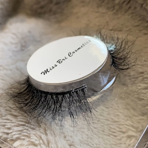 Small natural lashes