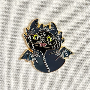 Toothless | How to Train Your Dragon | 1.75&quot; Enamel Pin