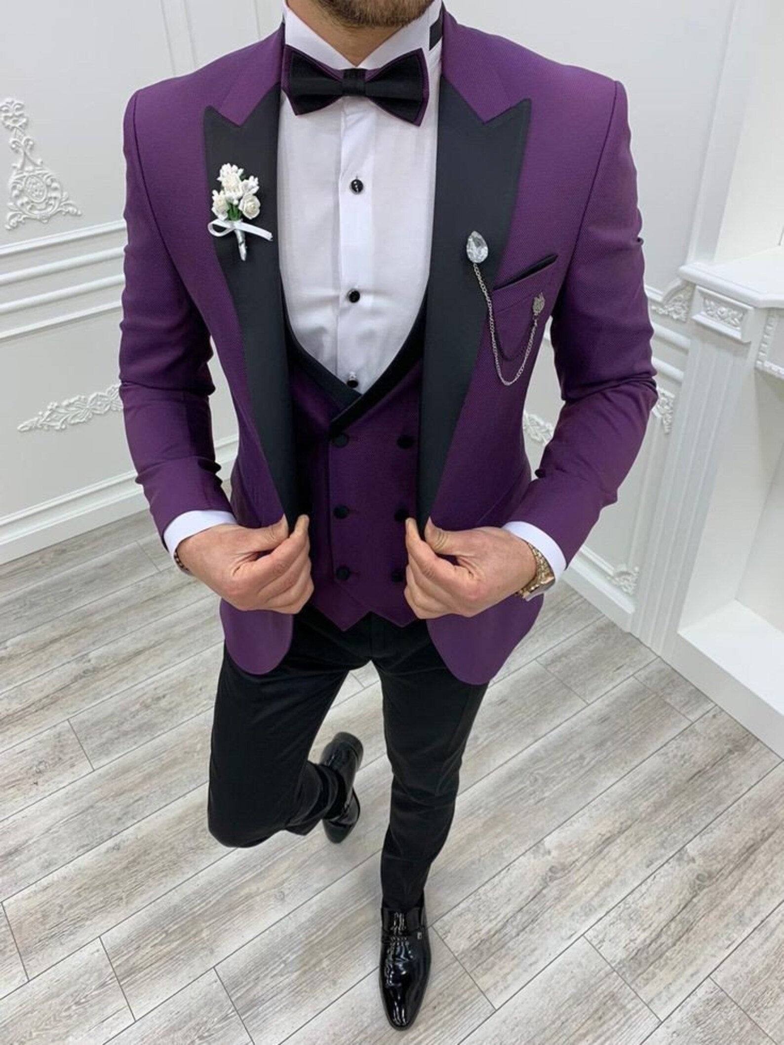 Wedding Embossed Dress Suit Three-piece Suit For Men
