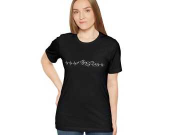 Berg Herzschlag Shirt | Unisex Bergshirt | Camp Im Freien Natur Camper T-Shirt | Mountain Heartbeat T-Shirt für Abenteuerlustige