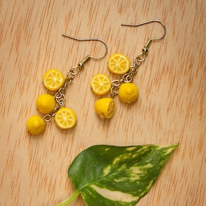 Brincos de limão e argila de polímero Brincos de frutas cítricas