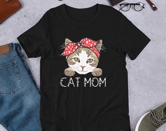 Women's t-shirt cat mom