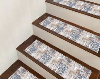 Blau-beiger digital bedruckter Treppenteppich - Waschbar, rutschfest, mediterraner Fliesenteppich, Stufenmatte für Treppen