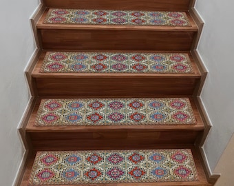 Colorful Geometric Stair Tread Rug – Red Blue Beige Kilim Design Non-Slip Step Carpet for Boho and Traditional Home Decor