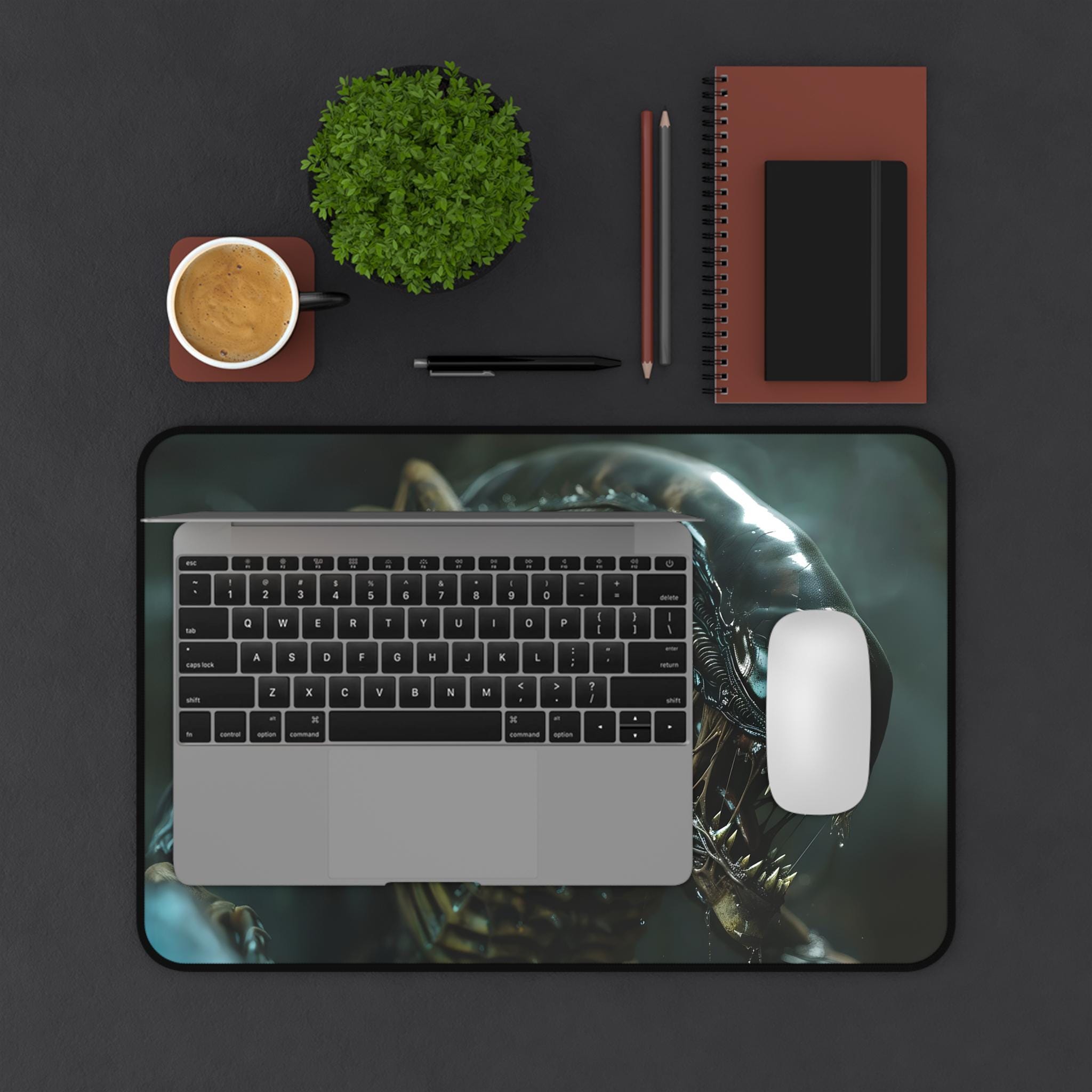 Alien Xenomorph Desk Mat: Sci-fi Gaming Mousepad - Etsy