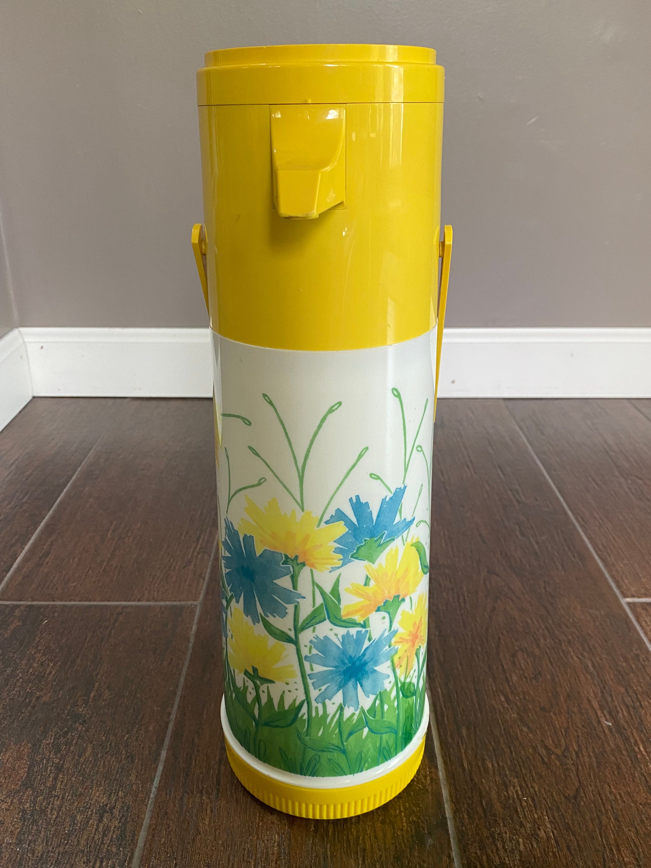 Vintage Sunshine Yellow Pump Action Thermos Jug 2 Liter 