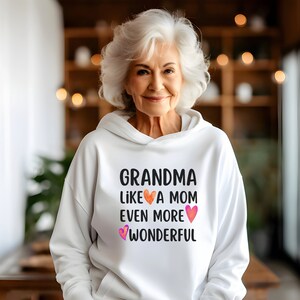Grandma Sweatshirt Best Grandma Sweatshirt Funny Grandma Sweatshirt Gift for Grandma Best Grandma Cool Grandma Nana Grammy Mother’s Day Gift