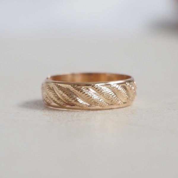 Textured Gold Filled Band, 14K Gold Filled Thick Ring, Patterned Ring, Engagement Ring, Stacking Layering Jewelry, Croissant Band