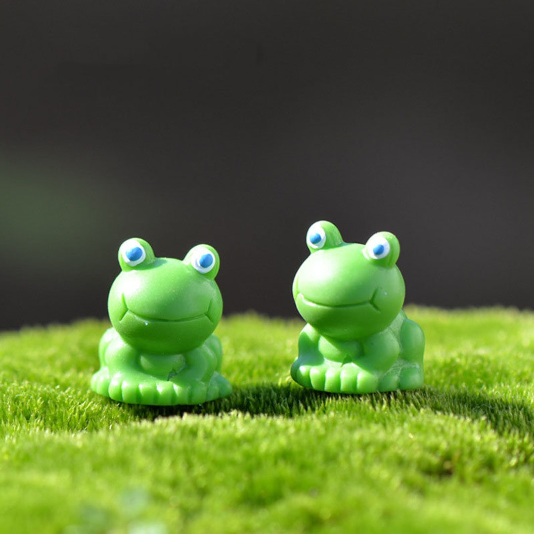 5 Miniature Blue Eyed Frogs, Mini Frog, Dollhouse Frog, Fairy Garden ...