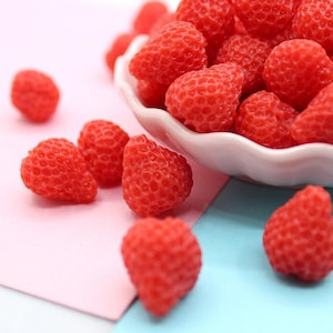 6 Plastic Resin Strawberries, Realistic Strawberry, Fake Food, Strawberry Charm, Strawberry DIY, NON-EDIBLE