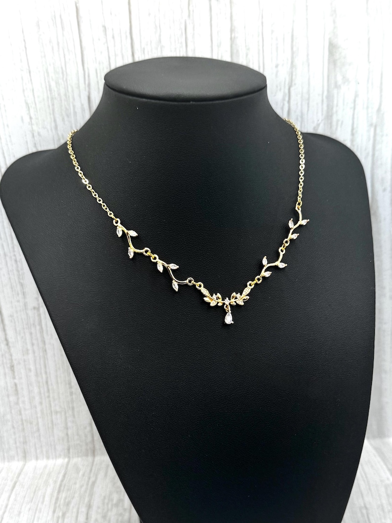 18k Gold Plated Bridal Delicate CZ Crystal Necklace, Leafy Vine Flower Petal Necklace, Elegant Victorian Choker Necklace, Birthday Gift