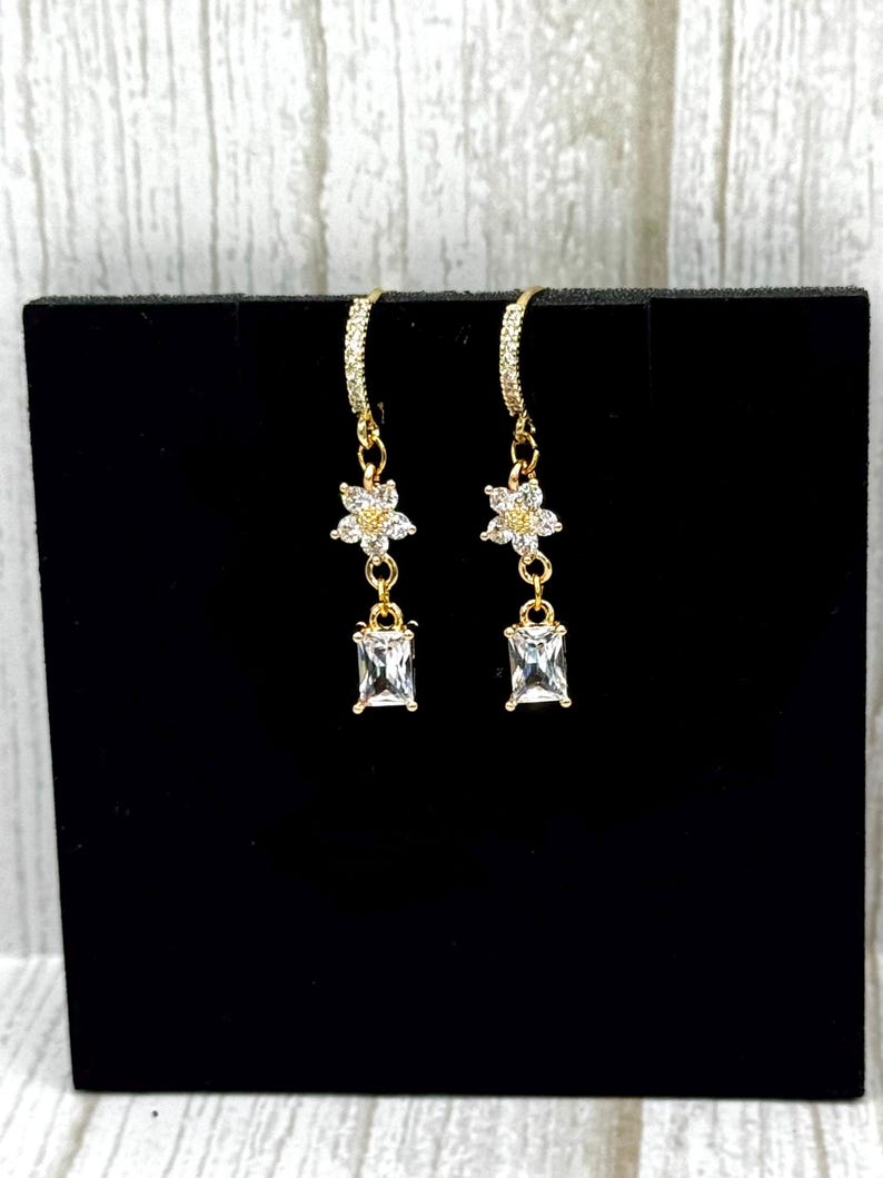 Leafy Branch Vine Petal Flower Bridal Necklace, Earring, Bracelet Set, Gold Daisy CZ Crystal Rhinestone Choker, Drop Huggie Hoop Earring,