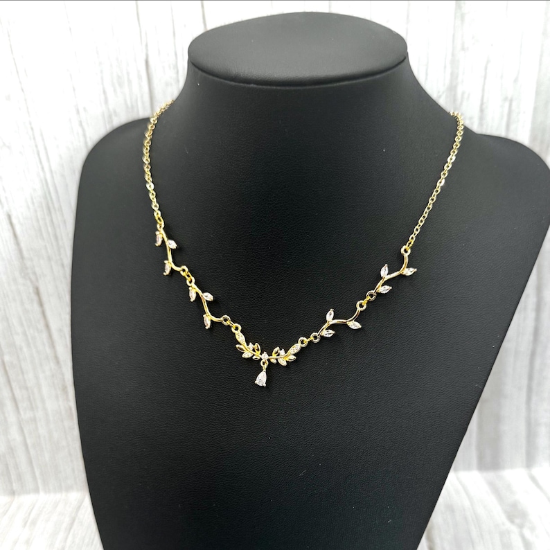 18k Gold Plated Bridal Delicate CZ Crystal Necklace, Leafy Vine Flower Petal Necklace, Elegant Victorian Choker Necklace, Birthday Gift