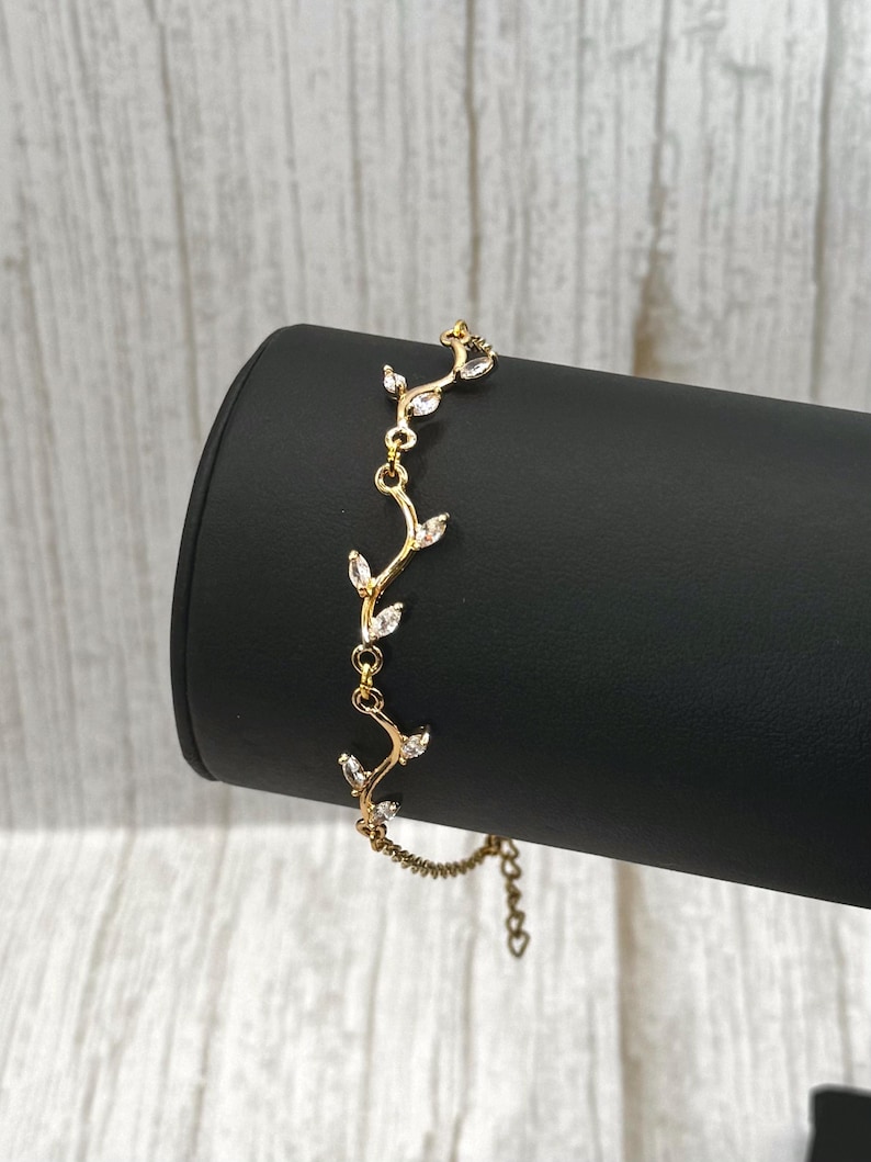 18k Gold Plated Bridal Delicate CZ Crystal Necklace, Leafy Vine Flower Petal Necklace, Elegant Victorian Choker Necklace, Birthday Gift