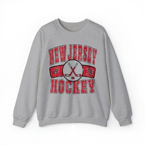 Vintage New Jersey Hockey Sweatshirt Distressed Crewneck Throwback T-Shirt Retro Hoodie Illinois Gift For Fan Game Day Apparel For Him Sport Grey