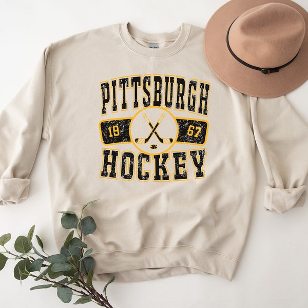 Sudadera retro de pingüino de Pittsburgh, camiseta desgastada con cuello redondo, regalo con capucha vintage para fanáticos del hockey sobre hielo