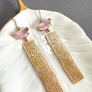Pendientes largos colgantes de oro, pendientes de filigrana rectangular de oro, pendientes largos de barra de oro, pendientes boho chic, regalo para ella