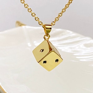 3D Gold filled Dice Necklace, Dice pendant necklace, Lucky charm, Dice Jewelry, Minimalist necklace, Good luck gift for women Christmas gift