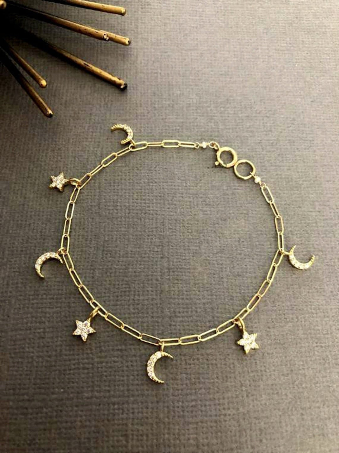 アクセサリー CROSSING STAR & MOON BRACELET Amazon.com: Dainty Star Moon Bracelets 925 Sterling Silver