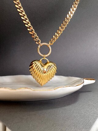 WOWORAMA Collana Girocollo Donna Con Perle Finte E Ciondolo Cuore Gonfio Dorato - Regolabile
