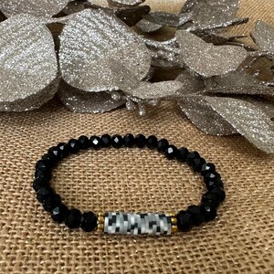 Glass Black Bracelet,  Black and Gray Bracelet, stretch beaded bracelet, Clay Bracelet, Glass Beads, Women Bracelet