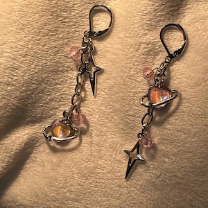 Mismatch Dangly Star Earrings, Grunge, Alt, Chunky, Punk, Edgy, Fairycore, Asymmetrical, Kfashion, Korean, Y2K, Goth