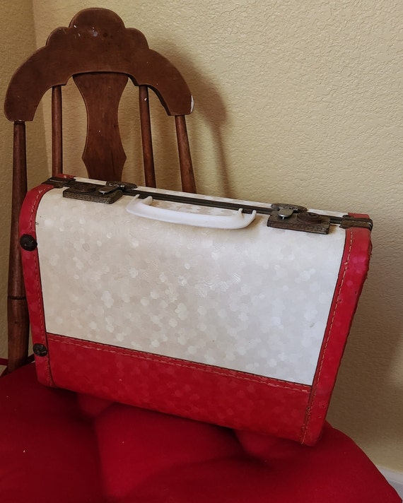 Vintage Child's Hard Shell Suitcase/Luggage Red