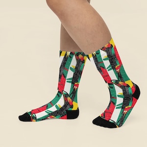Colorful Tropical Bird Socks - Fun Parrot Print Crew Socks - Vibrant Animal Lover Gift - Unique Bird-Themed Footwear - Comfortable Fun Socks