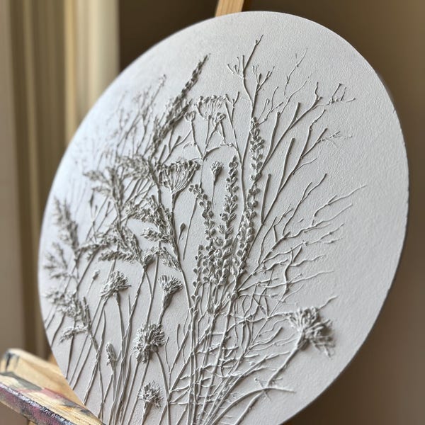 Cuadro botánico texturizado: Arte de pared redondo blanco de 44 cm