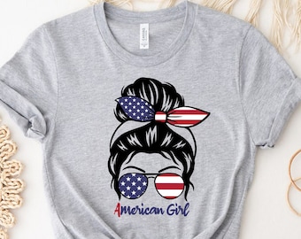 アメリカンガールシャツ、愛国的な女の子のシャツ、独立記念日のTシャツ、メッシーバンアメリカ国旗シャツ、独立記念日のTシャツ、USAシャツギフト、アメリカンベイビー