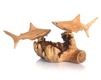 Haie Holzfigur handgeschnitzt, Tier Statuette, Mangoholz Hai Dekoration, Natur Deko Fisch Einzelstück
