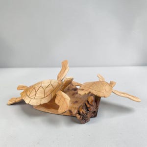 2 water turtle figure, wooden turtle statue, ocean turtle gift, wood art, wood carving animal figure, root wood decoration
