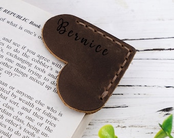 Leder Herz Lesezeichen, personalisiertes Eck Lesezeichen, Leser Geschenk, Lehrer Geschenk, personalisiertes Lesezeichen, handgemachtes Leder Lesezeichen