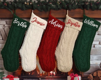 2026 Personalisierte Weihnachtsstrümpfe, Familie gestrickte Weihnachtsstrümpfe, kundenspezifische Weihnachtsgeschenke, gestickte Weihnachtsstrümpfe mit Name