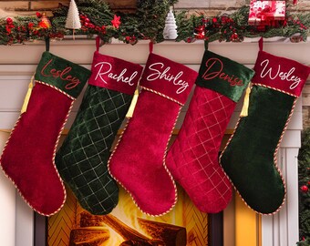 2026 Personalisierte Weihnachtsstrümpfe, Familie gestrickte Weihnachtsstrümpfe, kundenspezifische Weihnachtsgeschenke, gestickte Weihnachtsstrümpfe mit Name