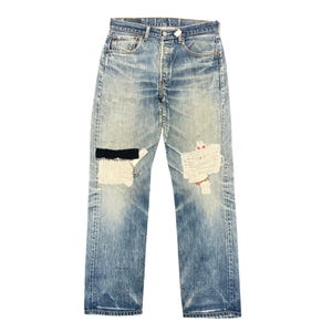 Größe 32x32 Vintage Distressed 90er Jahre Levis 501 Thrashed Faded Blue Light Wash Jeans Mid Waisted Denim Mom Jeans 501 512 505 Boyfriend Jeans