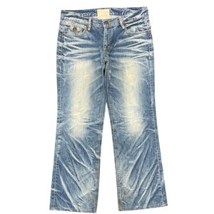 Size 35x30.5 Vintage 2000s Japanese Brand Lolita Jeans Used Sun Faded Blue Light Wash Jeans High Waisted Women Men Faded Japanese Jeans W35