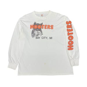Vintage 90s Hooters Long Sleeve Tee - Made in USA, XL - Etsy