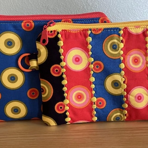 Bolsa con cremallera, bolsa de cosméticos con forro completo abstracto, bolsa de regalo, círculos, colores vivos, teléfono, tecnología pequeña, medicación, entretela de pellón bordada