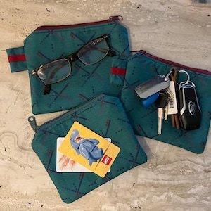 NUEVA alfombra del aeropuerto PDX Portland Bolsas con cierre Monedero totalmente forrado Medicamentos Cosméticos Tecnología Teléfono pequeño Bolsa de regalo Recuerdo Oregon