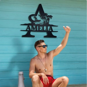 Signo de surfista de metal personalizado, decoración de casa de playa, regalo para surfistas, arte de pared de casa de verano, arte de pared inicial, arte de pared de metal grande, carta