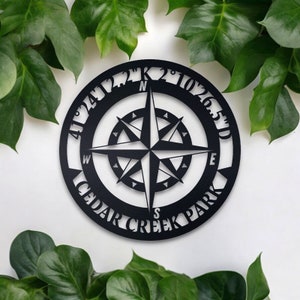 Arte de parede de metal com bússola personalizada, arte de parede de metal com coordenadas GPS, sinal de metal de bússola, arte de metal ao ar livre, decoração de parede de bússola