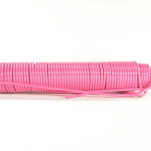 Fil Scoubidou ou corde PVC. Fuchsia, 40 mètres. Fil fabriqué en France, plein, teinté masse. Diamètre 5mm, résistant aux UVs. Sans PBA. image 1